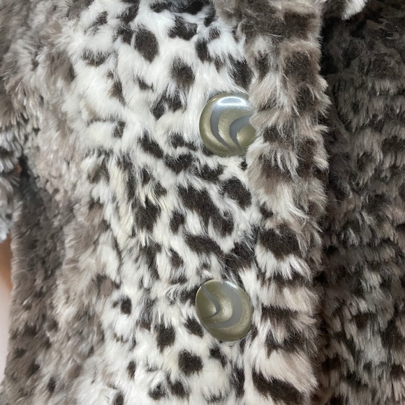 Handmade cheetah faux fur cropped sleeve coat! - Picture 5 of 11
